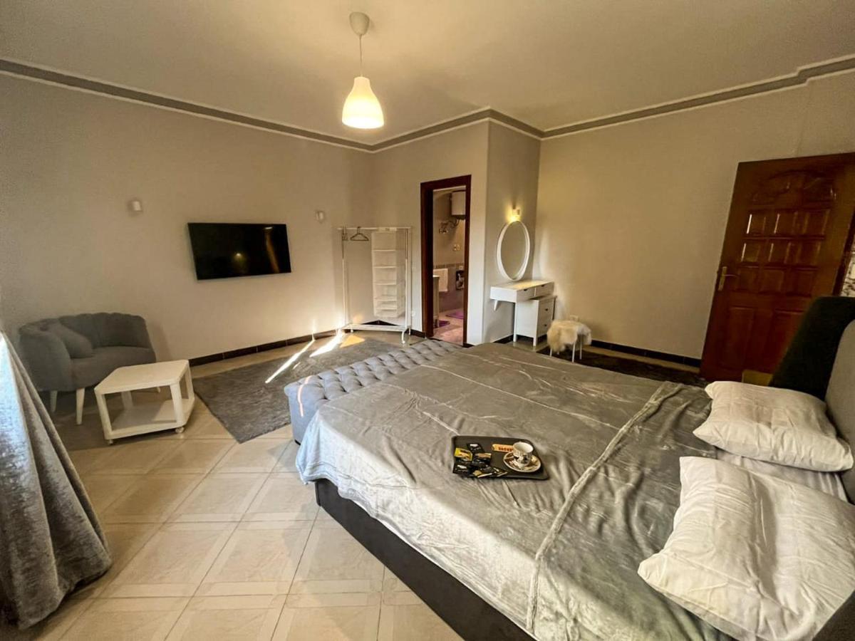 3Bd Apartment In A Family House With Garden View Le Caire Chambre photo